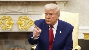 Trump eleva tarifas sobre produtos chineses a 104%