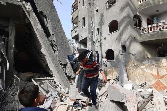 33 mortos em ataque israelense em Gaza, incluindo muitas crianças