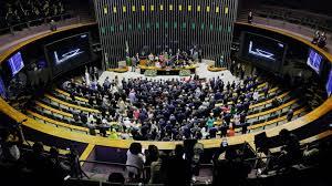 Câmara aprova ampliar número de deputados de 513 para 531