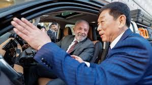 China vai investir R$ 27 bi no Brasil em veículos e energia