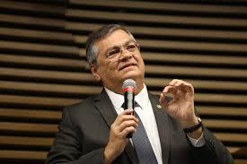 Dino manda bloquear execução de emendas da Saúde em 1.283 contas