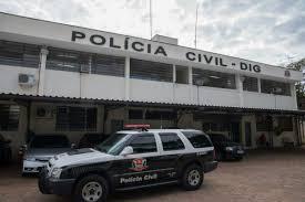Homem abriga 'namorada' em sua casa e tem objetos furtados
