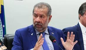 PDT do Senado diverge da Câmara e diz seguir na base de Lula