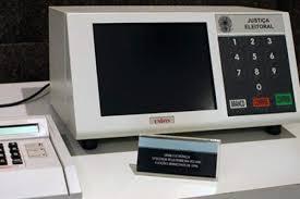 Plebiscito com voto eletrônico contribuiu para urnas digitais