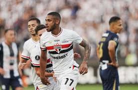São Paulo vence Alianza Lima por 2 a 0 e fica perto das oitavas