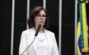STF condena Carla Zambelli a 10 anos de cadeia