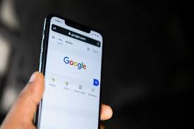 Apple, Google e Facebook: Vazamento global expõe 16 bi de senhas