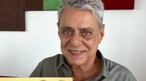 Chico Buarque passa por cirurgia no crânio