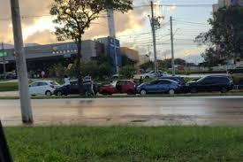 Engavetamento com 5 veículos deixa 4 feridos em Bauru; VÍDEO