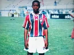 Ex-lateral do Flu é encontrado morto aos 39 anos