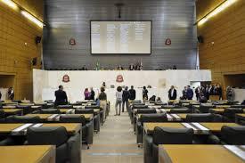 Ministério Público apura ameaças direcionadas a deputadas de SP