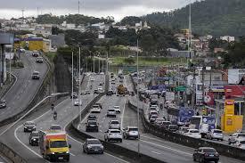 Saiba quais os piores horários para pegar estrada no feriado