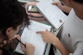 Administração lidera ranking de cursos com mais bolsas oferecidas