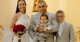 Apreendida, namorada virtual incentivou execução de família