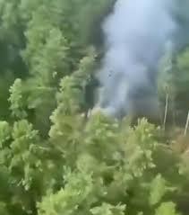 Avião da era soviética com dezenas a bordo cai na Rússia; VÍDEO