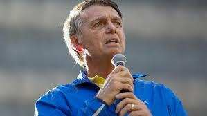 Bolsonaro ficará de repouso em julho inteiro por ordem médica