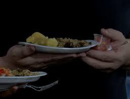 Homem está em estado grave após comer jantar envenenado