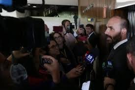 Investigação sobre ação de Eduardo Bolsonaro nos EUA é prorrogada
