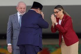 Janja diz 'vira-latas' após Lula ser questionado sobre Trump