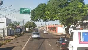 Motorista de aplicativo esfaqueia passageiro durante discussão