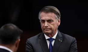 PF encontra U$14 mil dólares e pen drive na casa de Bolsonaro