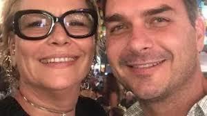 Avós e mãe de Flávio Bolsonaro são vítimas de assalto em casa