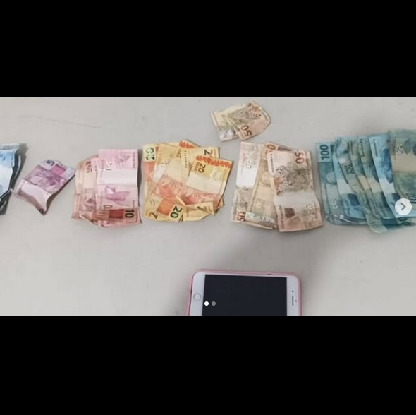 Mulher é presa por tráfico de drogas em Gália