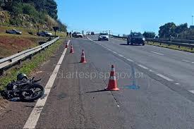 Passageira de motocicleta morre atropelada na Rondon, em Botucatu