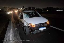 Pedestre morre atropelado por carro e caminhão na Anhanguera
