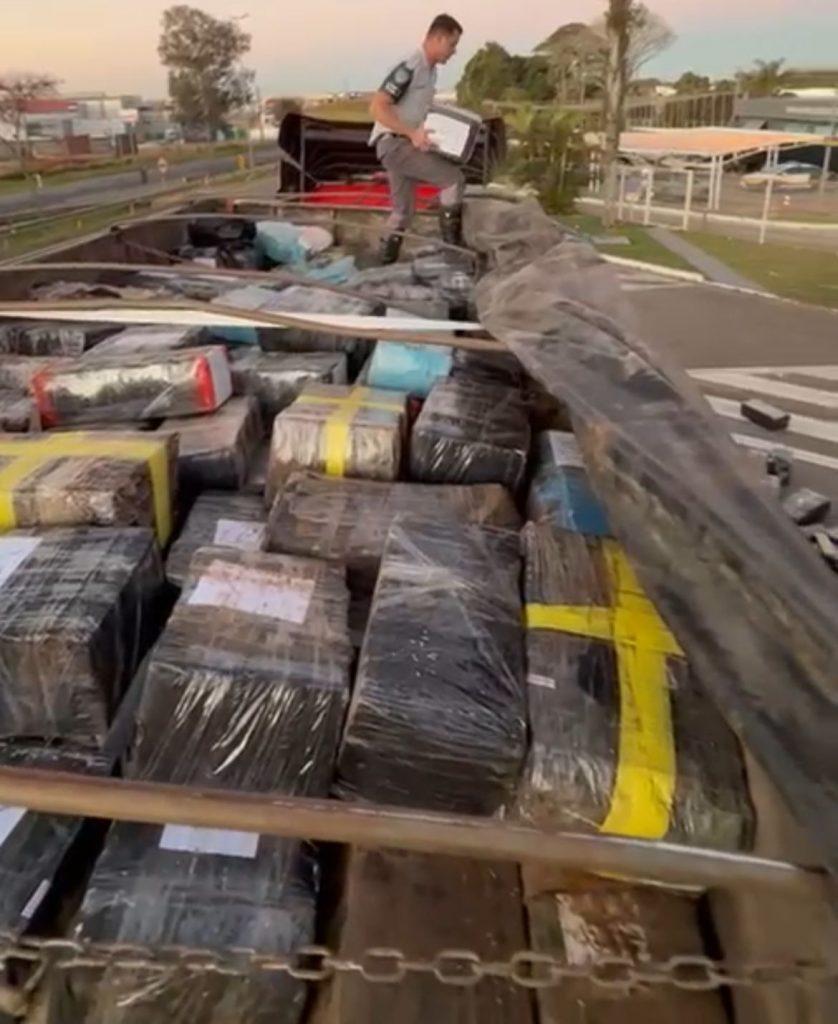 PM Rodoviária apreende 4,6 toneladas de droga no interior de São Paulo