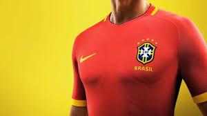 Produção de camisa vermelha da seleção foi interrompida