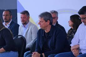Tarcísio visita Pirajuí para encerrar cursos