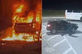 Carro usado no assassinato de ex-delegado é incendiado; VÍDEO