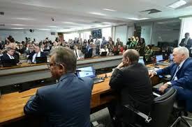 CCJ do Senado enterra PEC da Blindagem após pressão popular