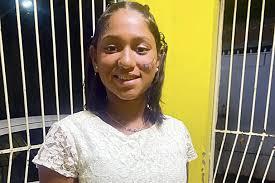 Doce e educada, menina espancada em PE andava com irmã gêmea