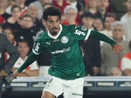 Meia sem holofote sobrevive no Palmeiras mesmo com Andreas