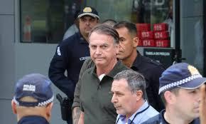 Moraes muda escolta de Bolsonaro após demora na volta de hospital