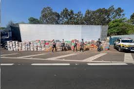 Polícia apreende quase 5 toneladas de maconha em caminhão