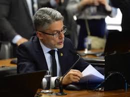 Relator pede rejeição da PEC da Blindagem na CCJ do Senado