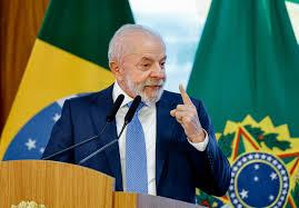 'Se o Fux não quiser provas, é um problema dele', diz Lula