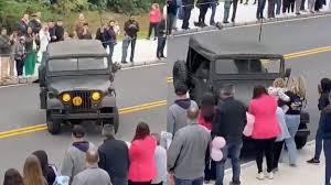 Veículos militares atropelam pessoas em desfiles de SC e CE VÍDEO