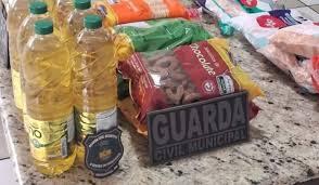 Bolacha e suco: Servidoras são presas por desviar merenda escolar