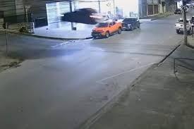 Carros 'voam' em perseguição cinematográfica em BH; VEJA VÍDEO