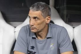 Ceará vence Santos do freguês Vojvoda, que perde a 1ª na Vila