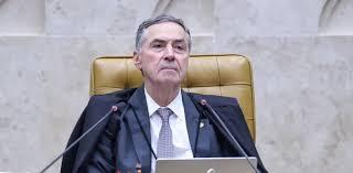 É hora de novos rumos, diz Barroso ao anunciar aposentadoria