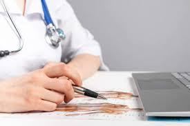 Em menos de dois anos, MEC aprova 77 novos cursos de medicina