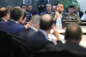 Governadores de direita criam 'Consórcio da Paz' após 121 mortes