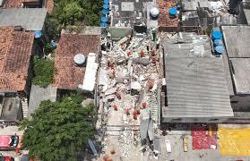 Idoso resgatado de escombros teve 85% do corpo queimado; VÍDEO
