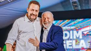 Lula deve anunciar Boulos como novo ministro entre hoje e amanhã