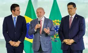 Lula discute pautas do governo em encontro com Motta e Alcolumbre